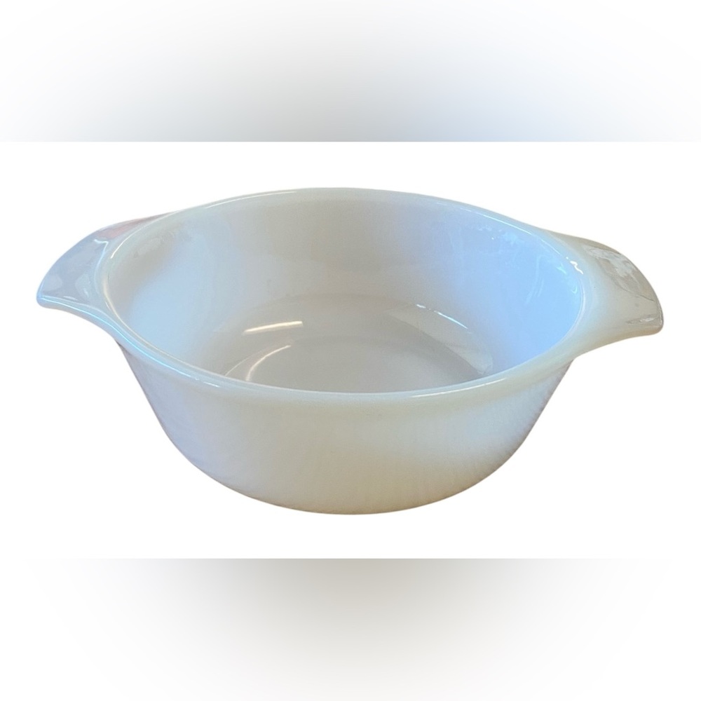 Vintage Anchor Hocking Fire King Bowl 472 White double handle 12 oz